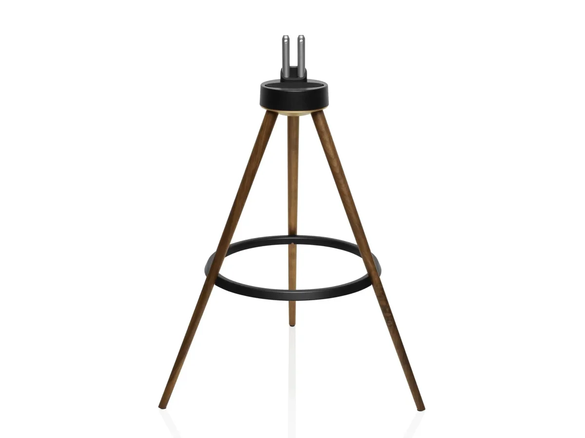 stojka-pod-akustiku-marantz-horizon-tripod-american-walnut-01 Стойка под акустику Marantz Horizon Tripod American Walnut — изображение 1